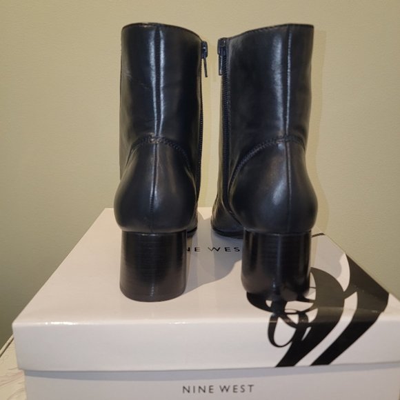 Nine West Navy Ankle Boots Size 8.5 - Picture 6 of 11